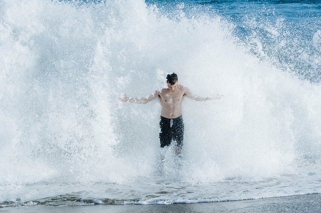 荒野行动高胜率打法 不到最后绝不露脸