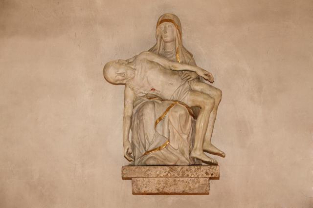 野人基本在雕像附近就会几乎全军覆没