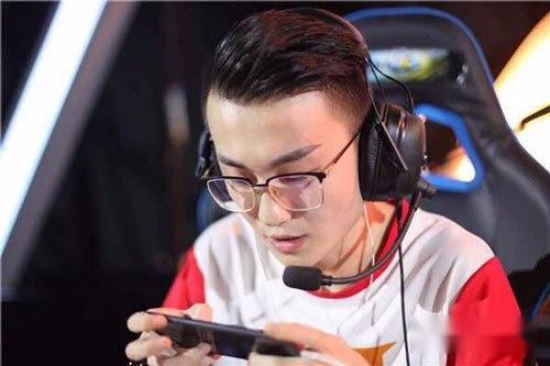 全明星首日开战 谁能夺得三大奖项宝座 第3张