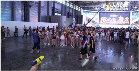 屌丝终有逆袭日 放开曹安娜有什么冲我来 第4张